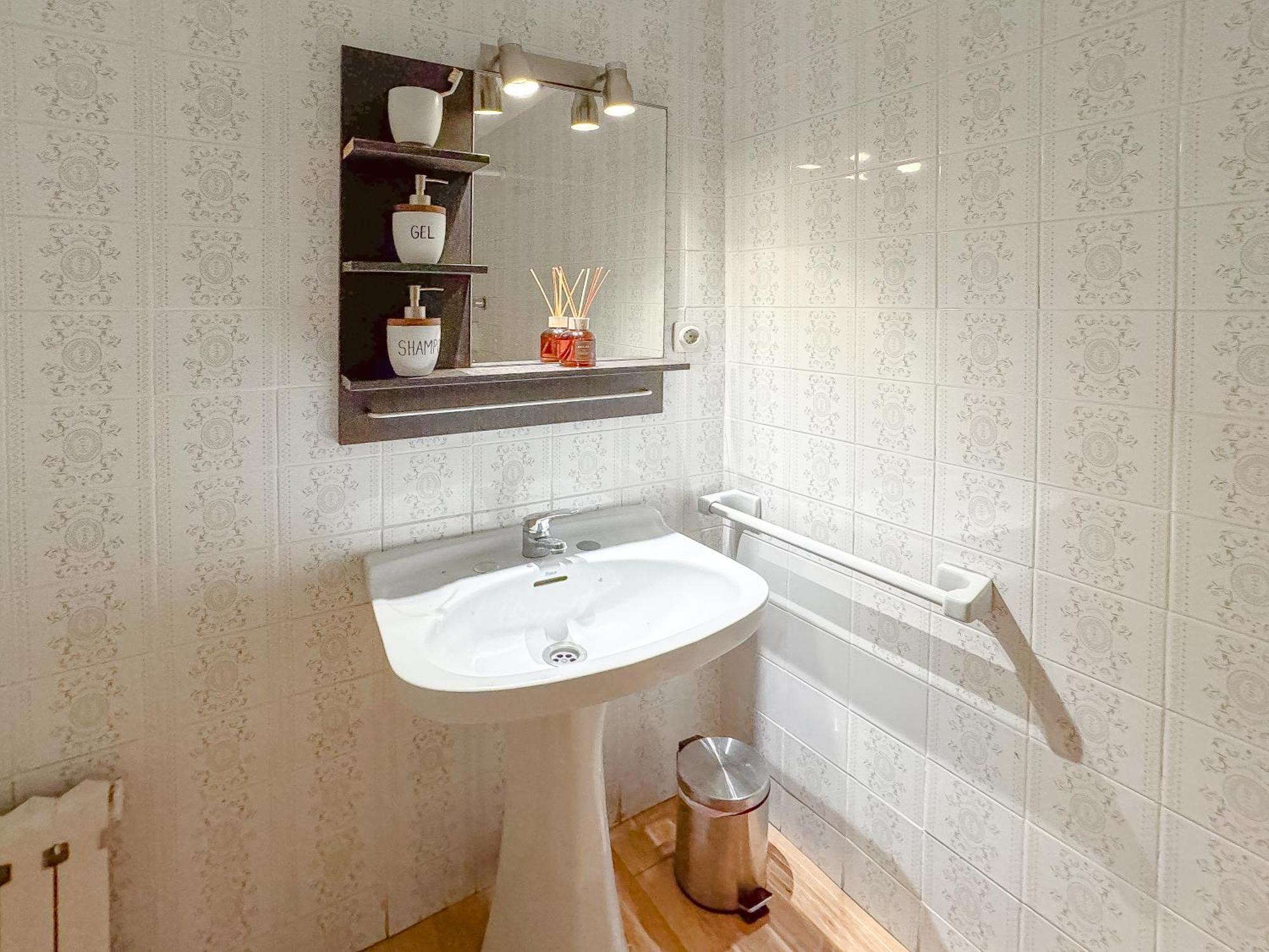 Lovely Rooms In Shared Apartment Gracia Neighborhood バルセロナ エクステリア 写真