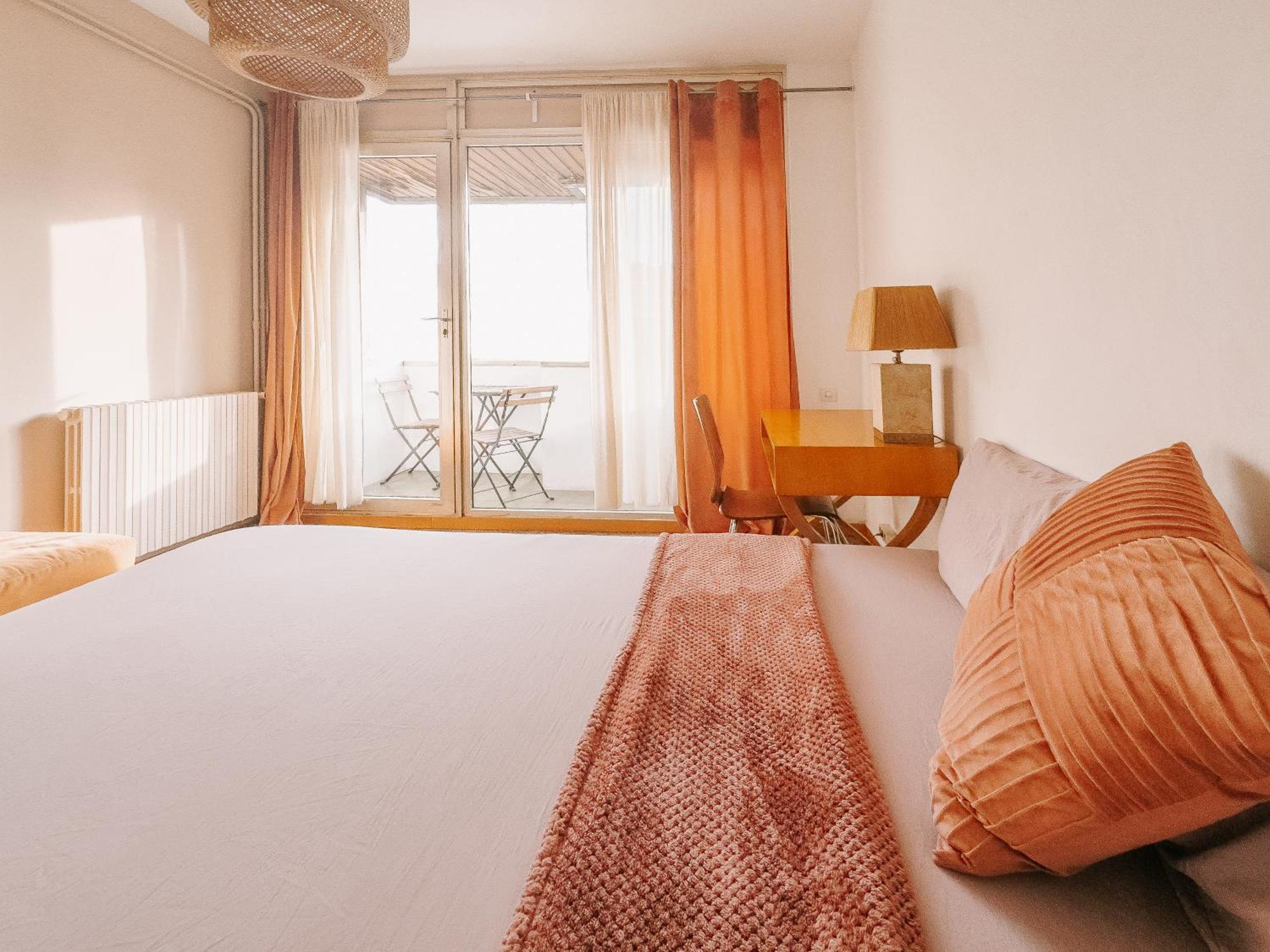 Lovely Rooms In Shared Apartment Gracia Neighborhood バルセロナ エクステリア 写真