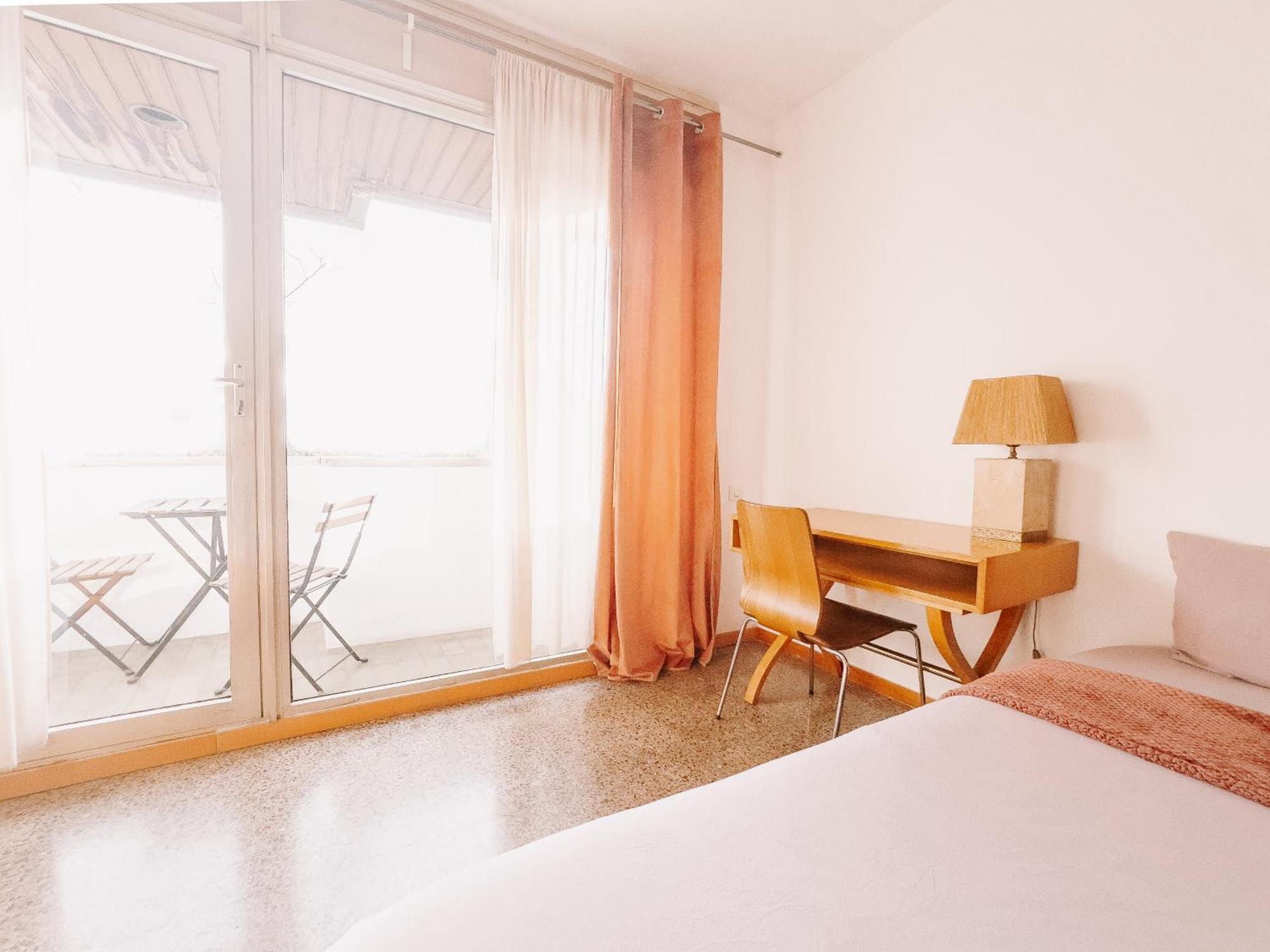 Lovely Rooms In Shared Apartment Gracia Neighborhood バルセロナ エクステリア 写真